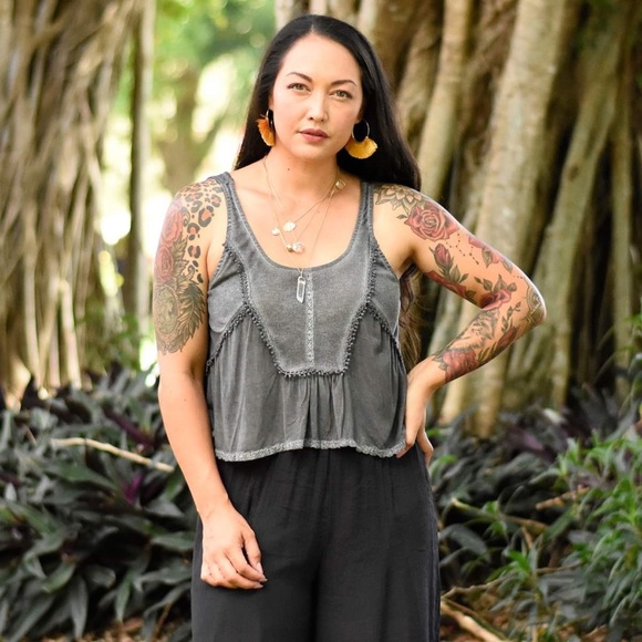 🚨 ONE left!! Mustard Fringe Hoop Earrings - Picture 2 of 3